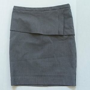 Limited skirt
